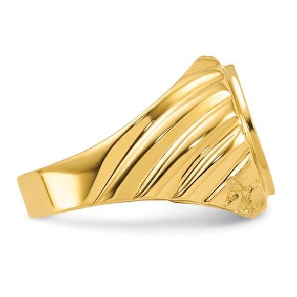 10K Two-Tone Masonic Mens Ring. Size 10 1/2. Ring is sizable - Picture 9 of 9